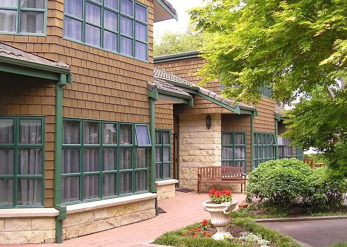 Cambridge Mews Motel
