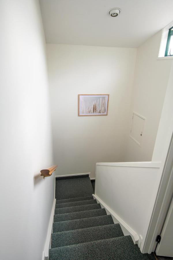 Mews Motel 4*