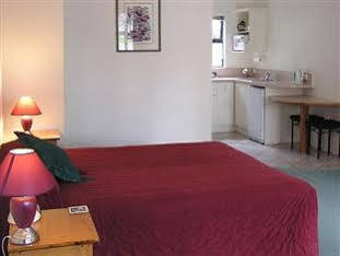 Mews 4*
